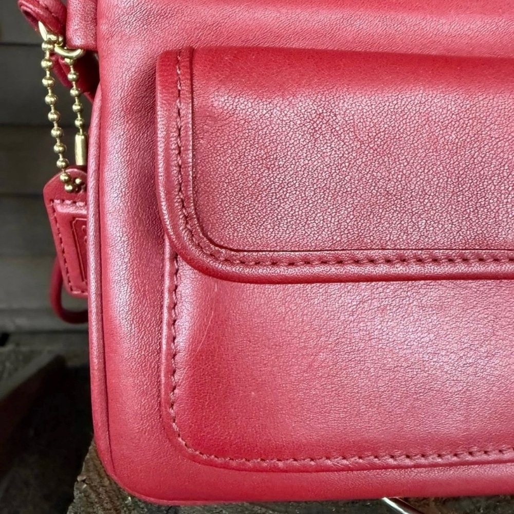 Coach Vintage Skinny Turnlock Wristlet - Picture 9 of 12